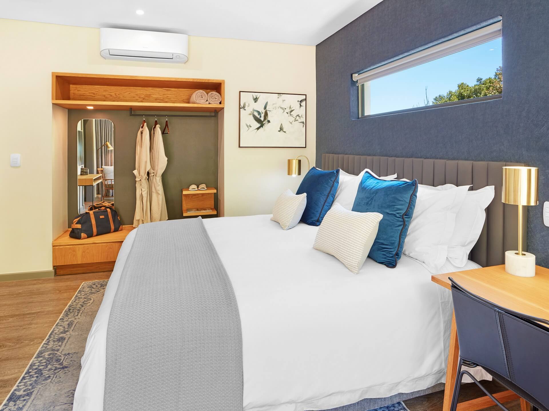 Cliffside room - The Cliffside | Northcliff Ridge, Gauteng