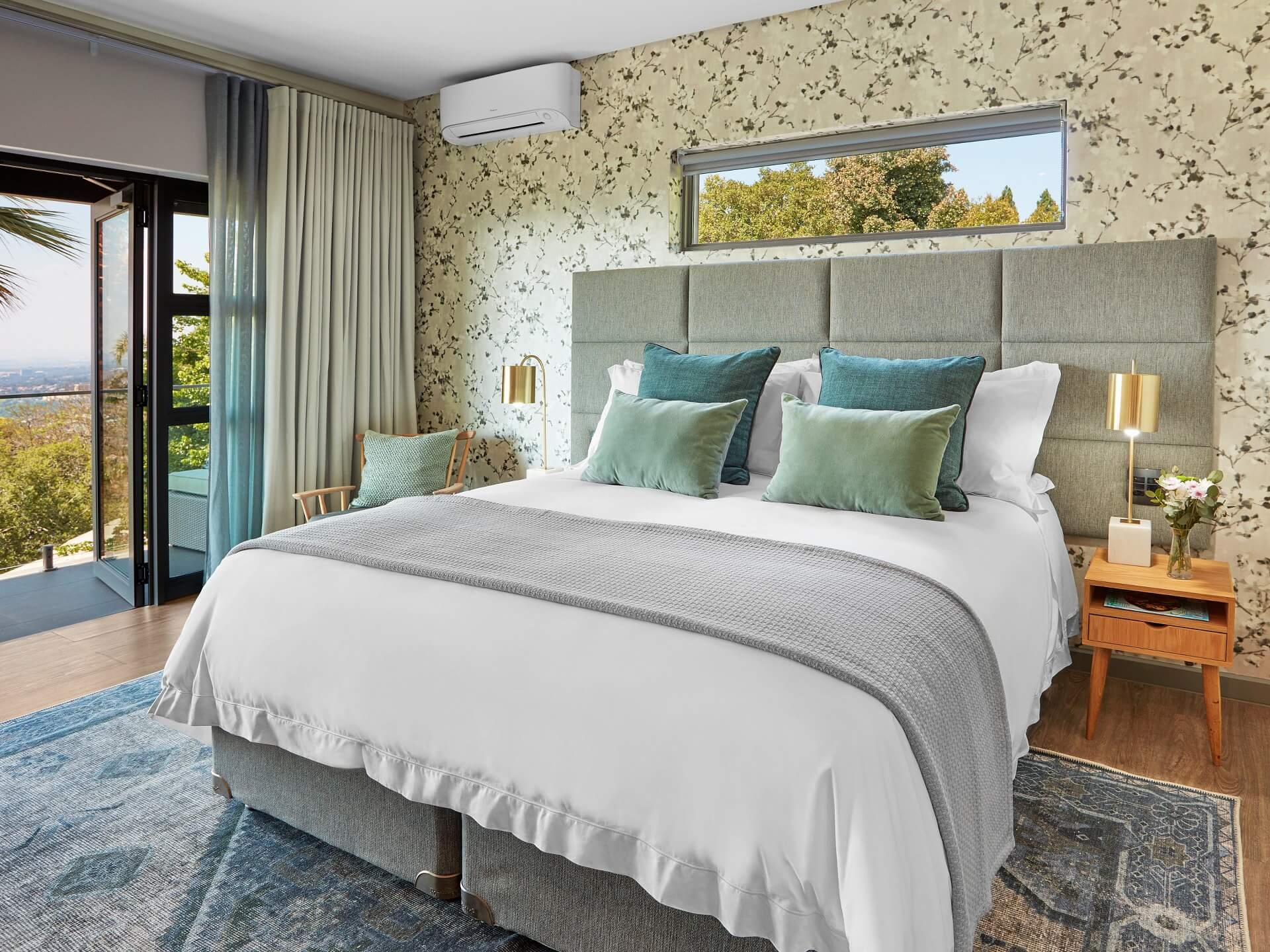 Sunrise room - The Cliffside | Northcliff Ridge, Gauteng