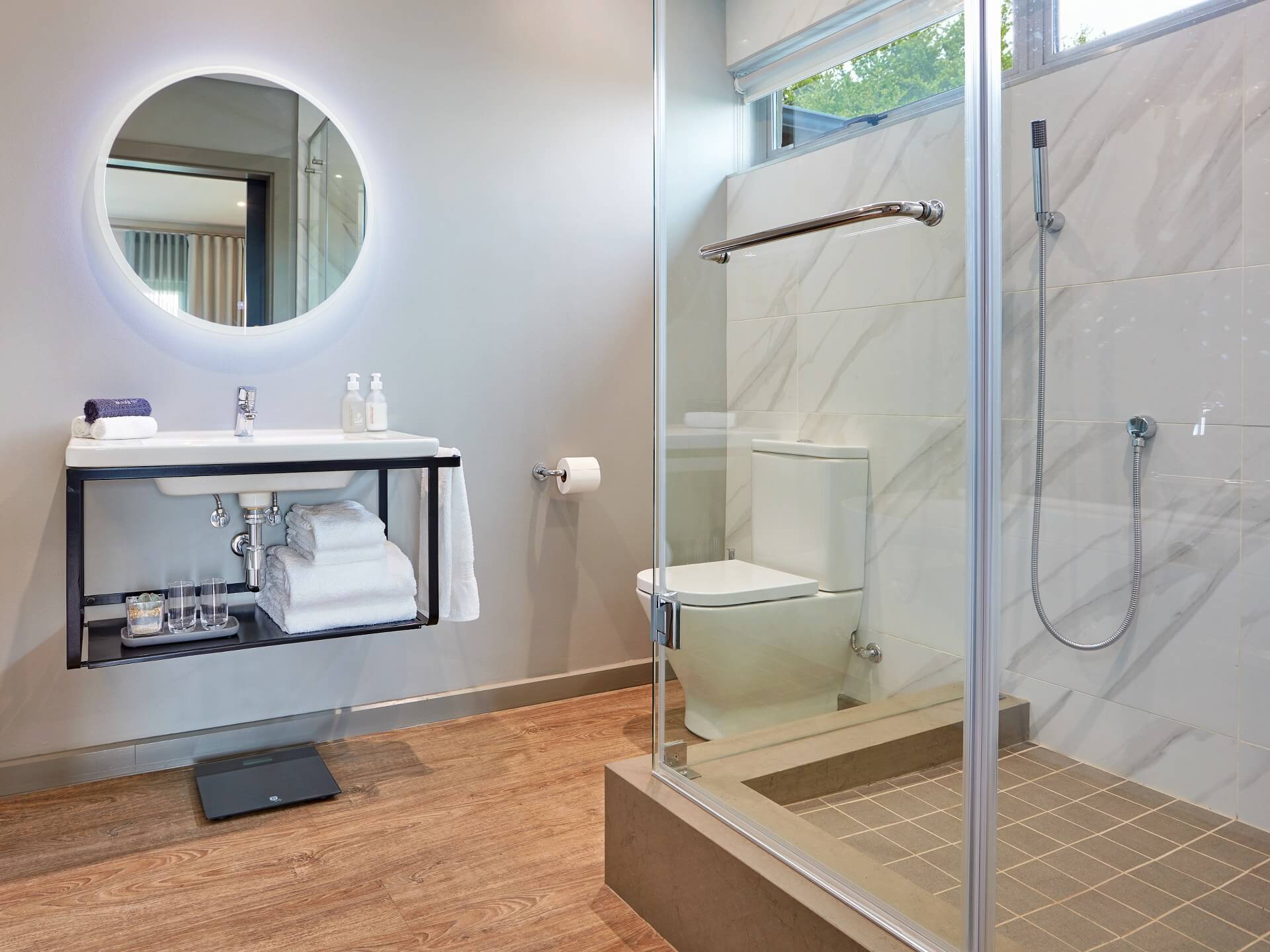 Sunset room - The Cliffside | Northcliff Ridge, Gauteng