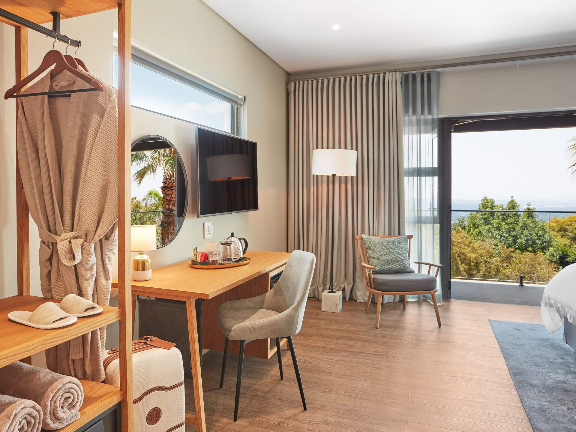 Sunset room - The Cliffside | Northcliff Ridge, Gauteng