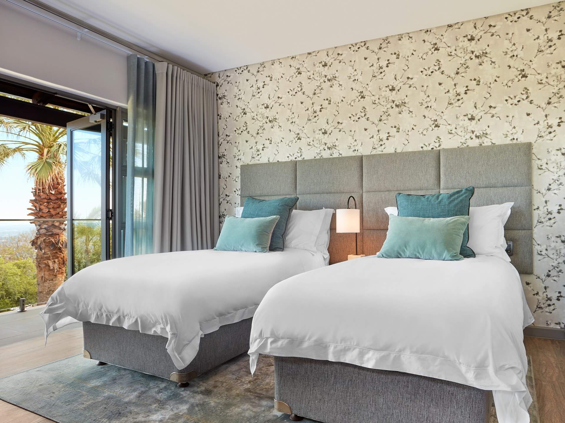 Sunset room - The Cliffside | Northcliff Ridge, Gauteng